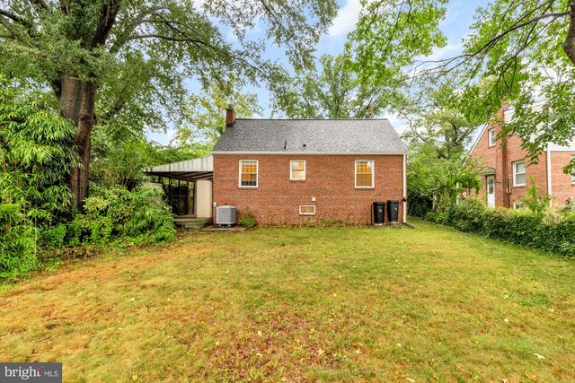 9101 48TH PL, College Park, MD 20740
