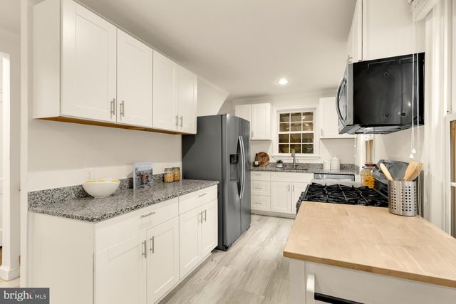 9101 48TH PL, College Park, MD 20740