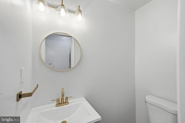 3227 PHELPS LN, Baltimore, MD 21229