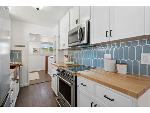 3158 Ne 78TH Ave, Portland, OR 97213