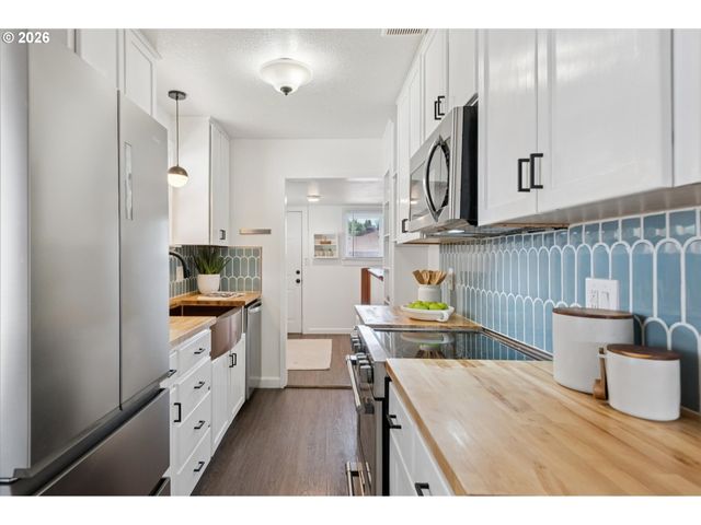 3158 Ne 78TH Ave, Portland, OR 97213