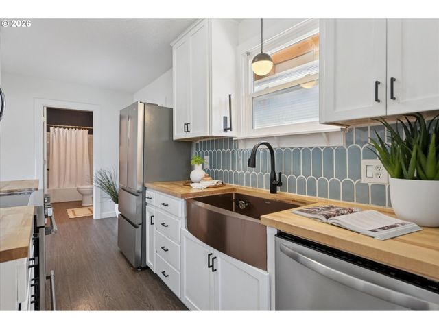 3158 Ne 78TH Ave, Portland, OR 97213