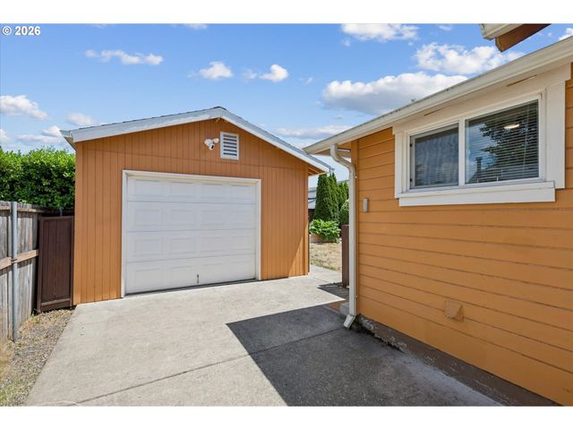 3158 Ne 78TH Ave, Portland, OR 97213