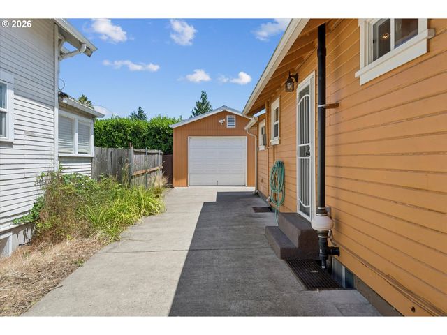 3158 Ne 78TH Ave, Portland, OR 97213
