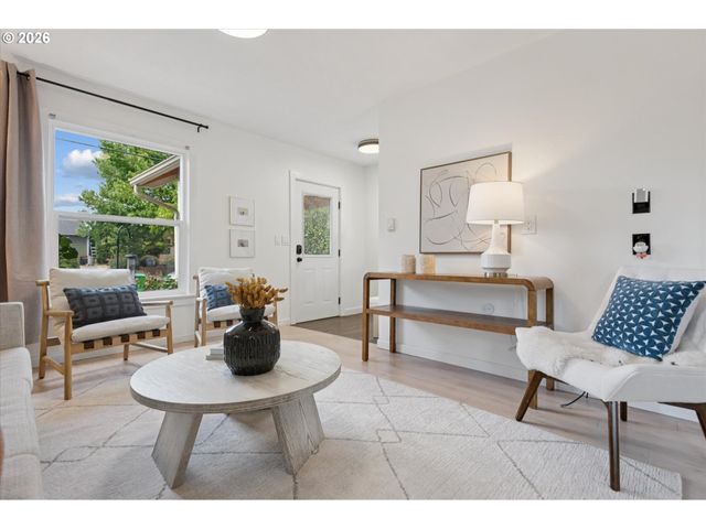 3158 Ne 78TH Ave, Portland, OR 97213