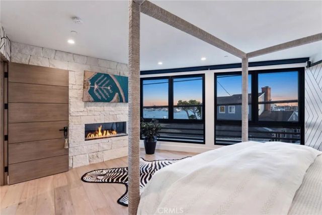 109 Turquoise, Newport Beach, CA 92662