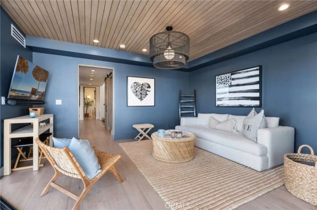 109 Turquoise, Newport Beach, CA 92662