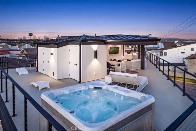 109 Turquoise, Newport Beach, CA 92662