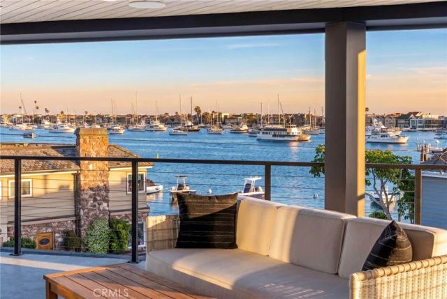 109 Turquoise, Newport Beach, CA 92662