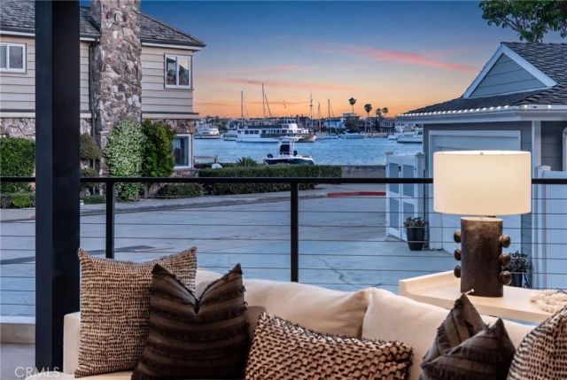 109 Turquoise, Newport Beach, CA 92662