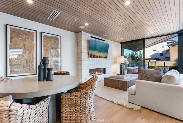 109 Turquoise, Newport Beach, CA 92662