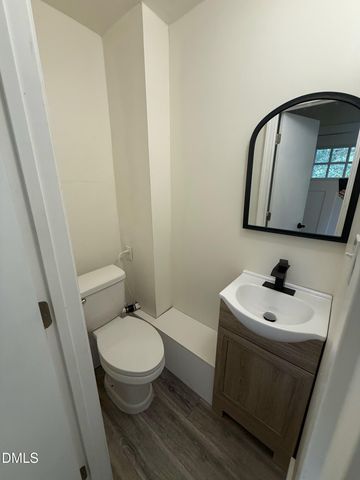 605 Sunnyside Lane W, Wilson, NC 27893