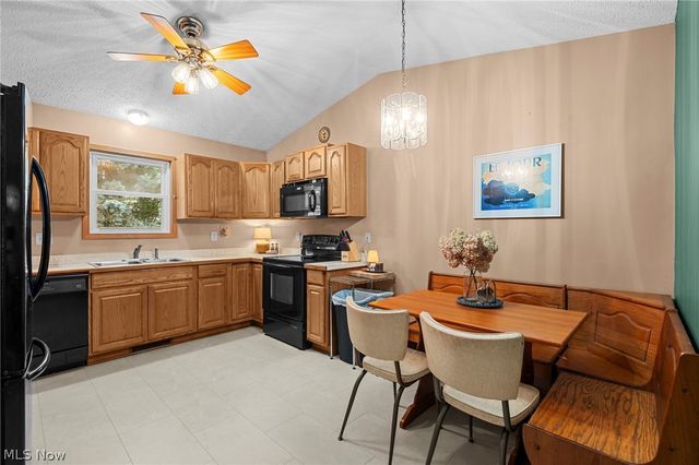 77 29th Street NW, Barberton, OH 44203