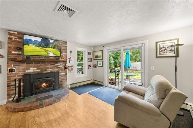 115 Springhill Ave, Bridgewater, MA 02324