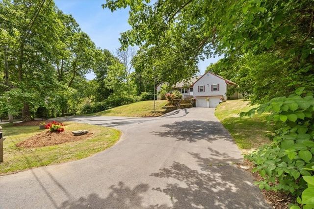 115 Springhill Ave, Bridgewater, MA 02324