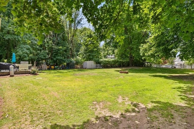 115 Springhill Ave, Bridgewater, MA 02324