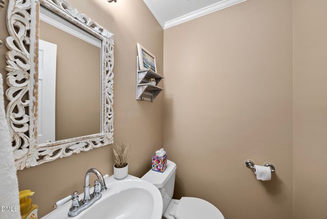 725 Bahama Court, Holly Springs, NC 27540