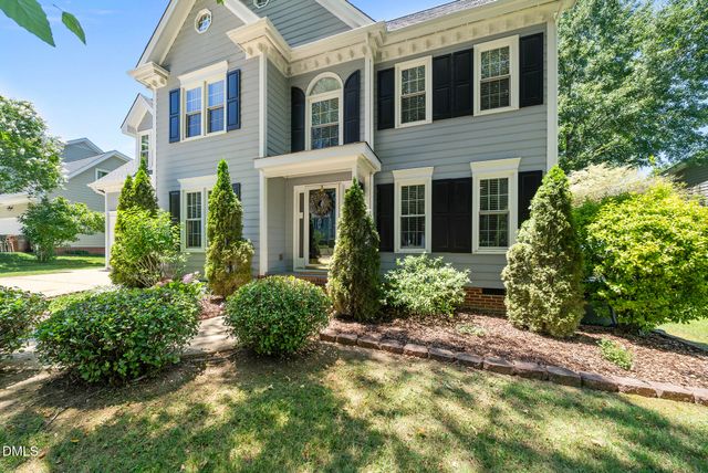 725 Bahama Court, Holly Springs, NC 27540