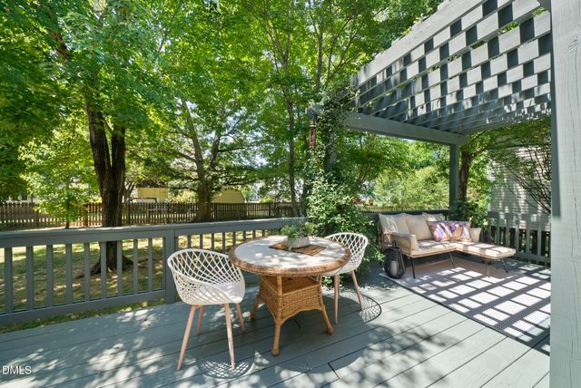 725 Bahama Court, Holly Springs, NC 27540