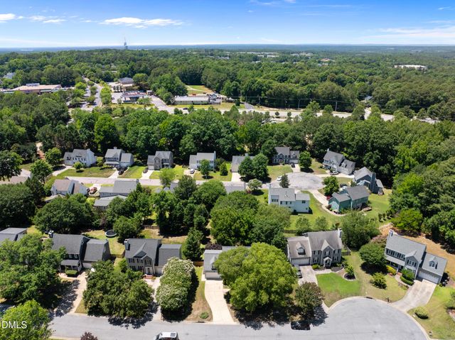 725 Bahama Court, Holly Springs, NC 27540