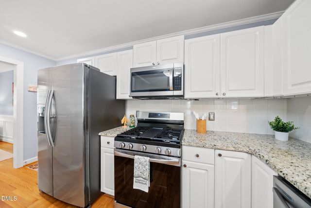 725 Bahama Court, Holly Springs, NC 27540