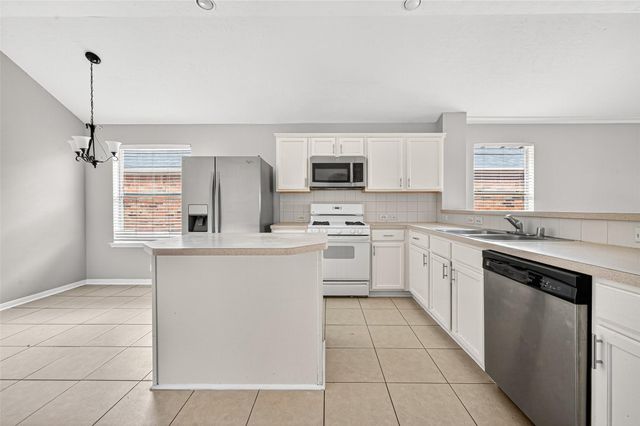 5615 Brookhollow Oaks Trail, Houston, TX 77084