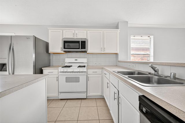 5615 Brookhollow Oaks Trail, Houston, TX 77084