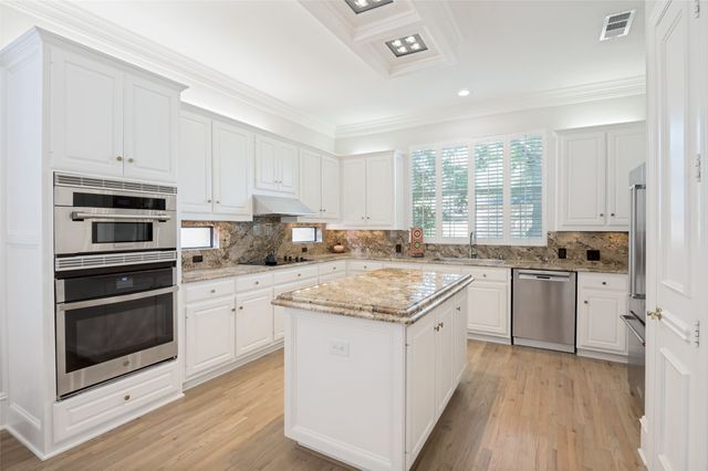5420 Wescott Lane, Dallas, TX 75287