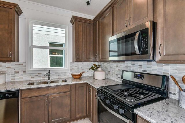 2356 DAISY TREE ROAD, St Cloud, FL 34771