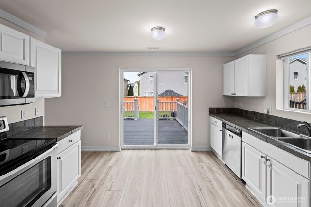 2249 SW Siskin Circle, Port Orchard, WA 98367