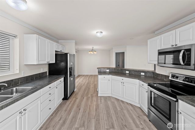 2249 SW Siskin Circle, Port Orchard, WA 98367