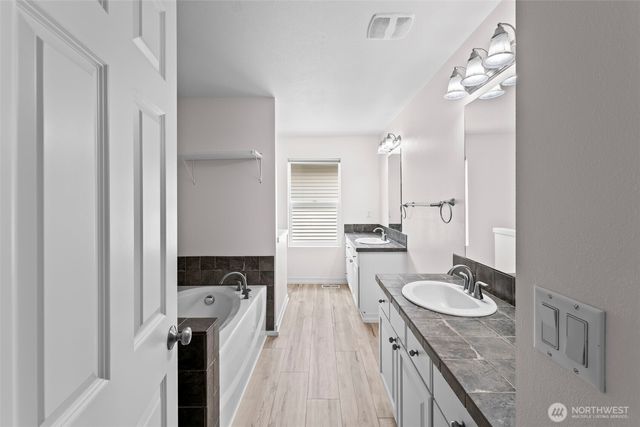2249 SW Siskin Circle, Port Orchard, WA 98367