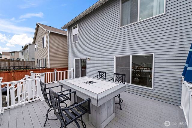 2249 SW Siskin Circle, Port Orchard, WA 98367