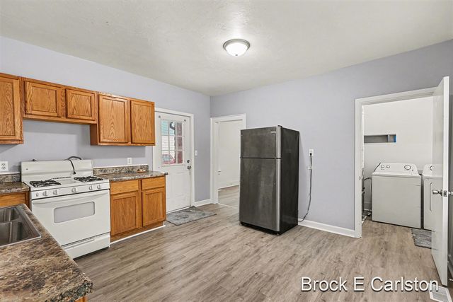 1157 W Dale Avenue, Muskegon, MI 49441