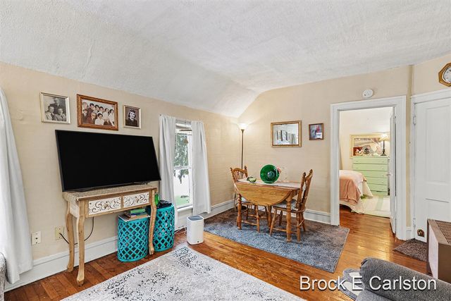 1157 W Dale Avenue, Muskegon, MI 49441