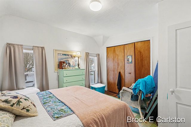 1157 W Dale Avenue, Muskegon, MI 49441