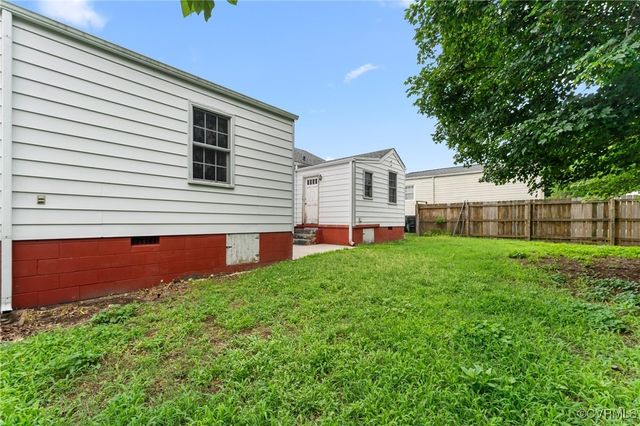 200 Hargrave Ave, Colonial Heights, VA 23834