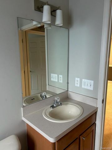 14574 Moravian Manor Circle, Sterling Heights, MI 48312