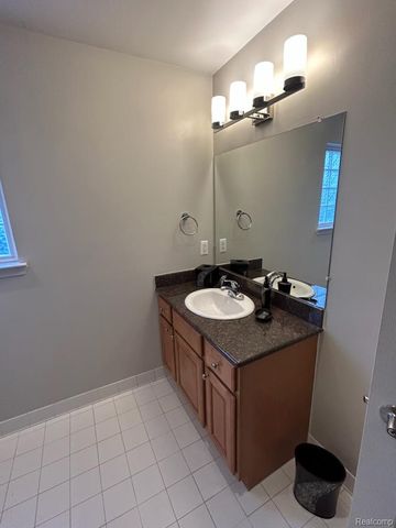 14574 Moravian Manor Circle, Sterling Heights, MI 48312