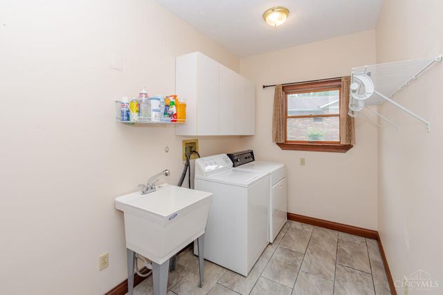 6115 David Allen Circle, Miami Twp, OH 45459