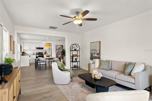 6920 N CENTRAL AVENUE, Tampa, FL 33604