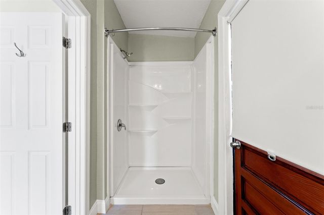 6920 N CENTRAL AVENUE, Tampa, FL 33604