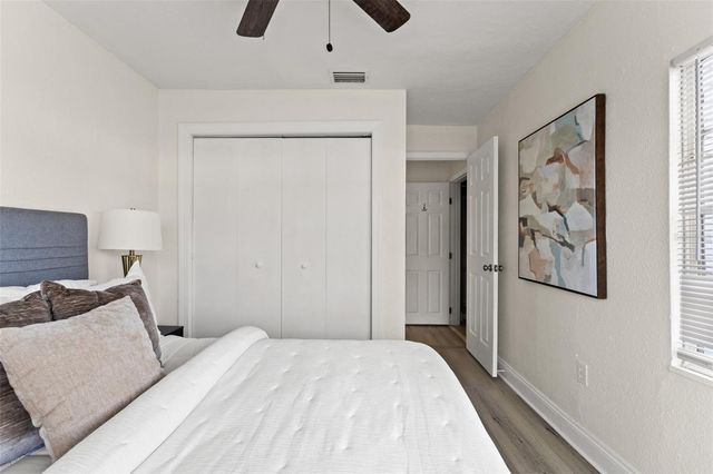 6920 N CENTRAL AVENUE, Tampa, FL 33604