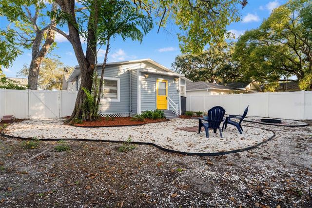 6920 N CENTRAL AVENUE, Tampa, FL 33604