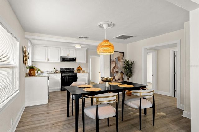 6920 N CENTRAL AVENUE, Tampa, FL 33604