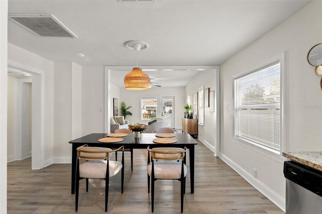 6920 N CENTRAL AVENUE, Tampa, FL 33604