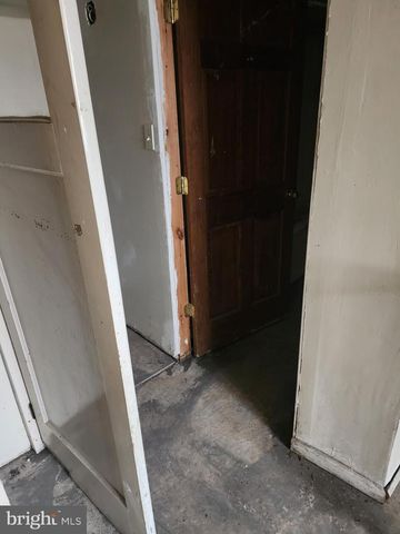 5200 N. 8TH, Philadelphia, PA 19120