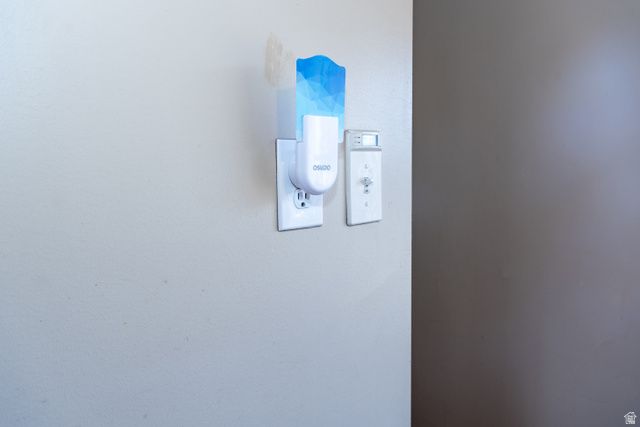 680 N MAIN ST TRLR E-11, Kaysville, UT 84037