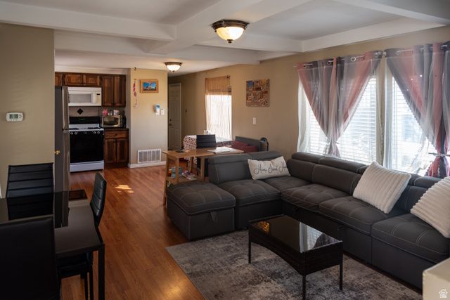 680 N MAIN ST TRLR E-11, Kaysville, UT 84037