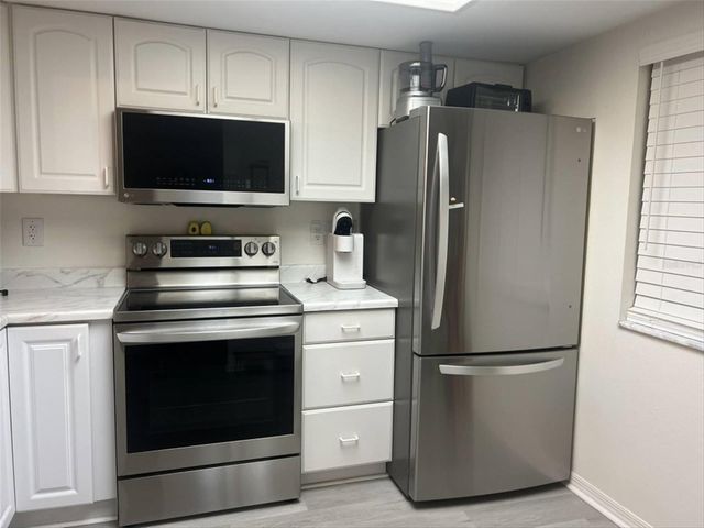 10706 LAQUINTA DRIVE, New Port Richey, FL 34654